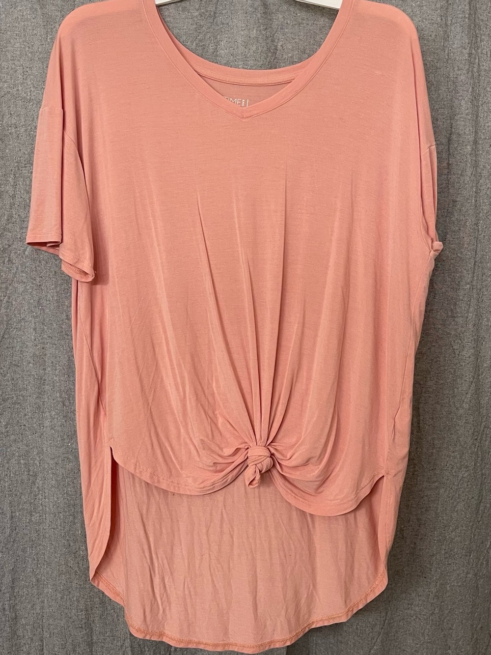 Time and Tru Dusty Peach Knot-Front V-Neck Short Sleeve Top